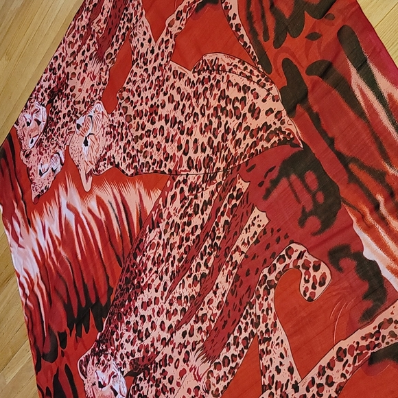 Leopard/ Cheeta Oversized Scarf - Picture 8 of 10